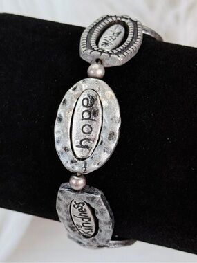 Silvertone, inspirational Courage Blessed Trust Faith Wisdome Stretch Bracelet